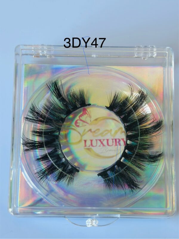 Lustful-Lashes